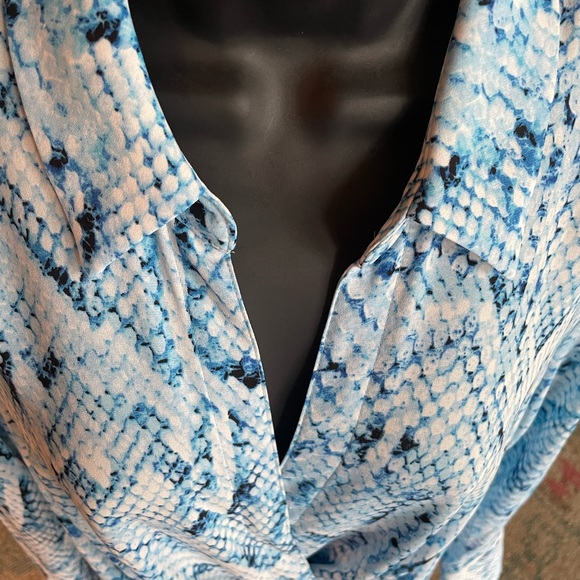 Calvin Klein Dress Excellent Condition - figure flattering & like new L - Picture 7 of 14